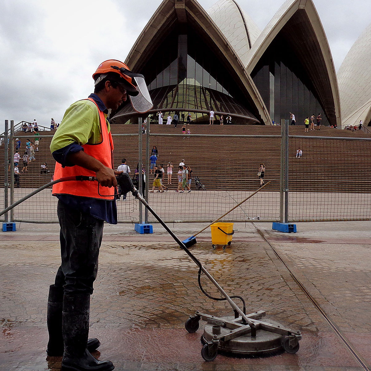 Sydney Opera House — surface cleaning and sealing by CityShine