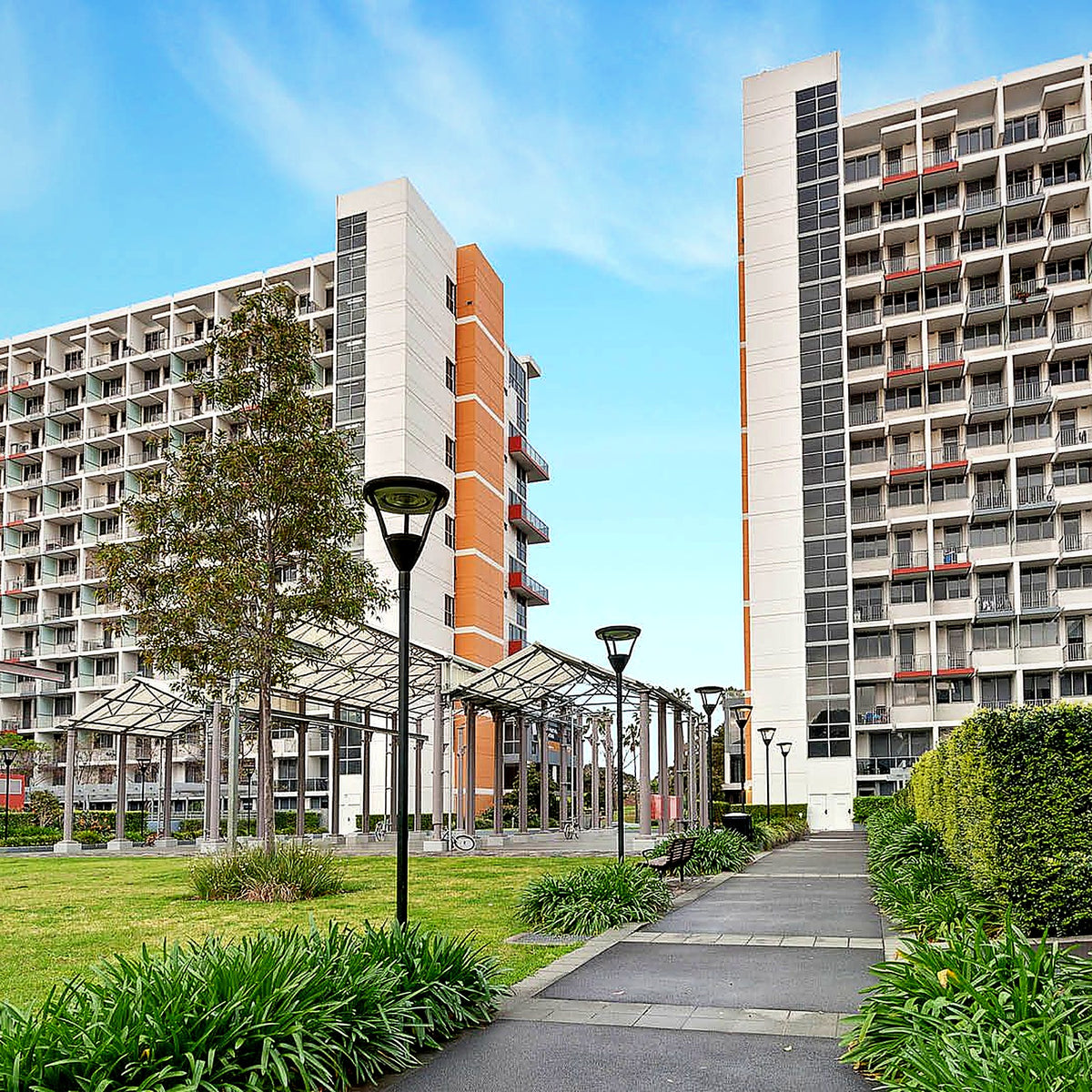 Chevron at Crown Square by Meriton leasing office — surface cleaning and sealing by CityShine