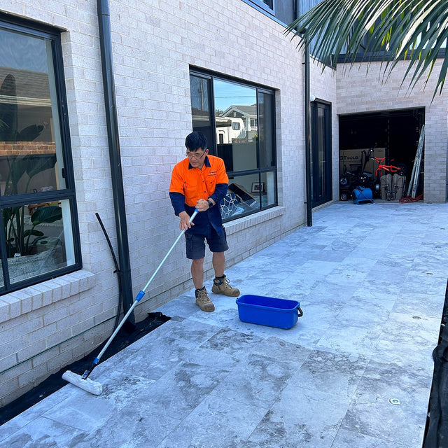Pool Surround Cleaning, Sealing and Caulking, Lugarno - project photo 4