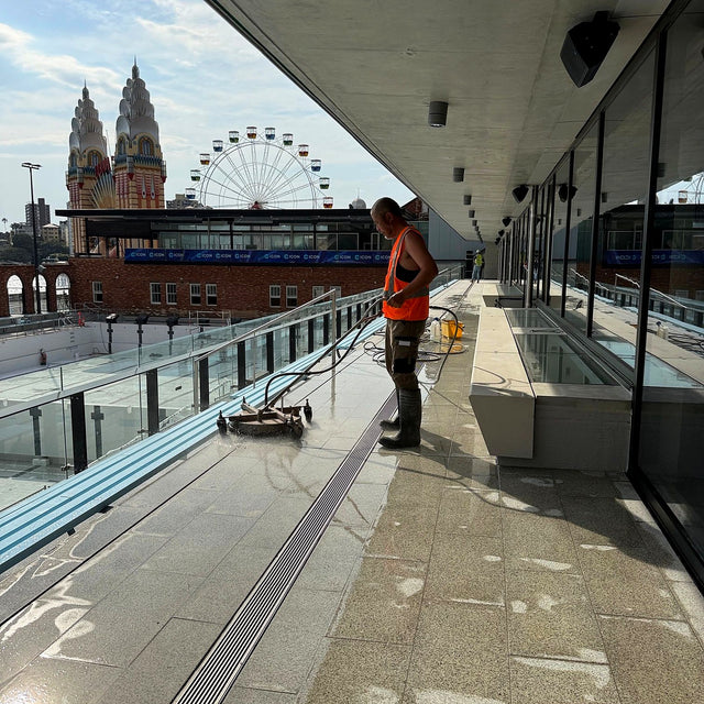 North Sydney Olympic Pool Public Domain Cleaning and Sealing, Milsons Point - project photo 3