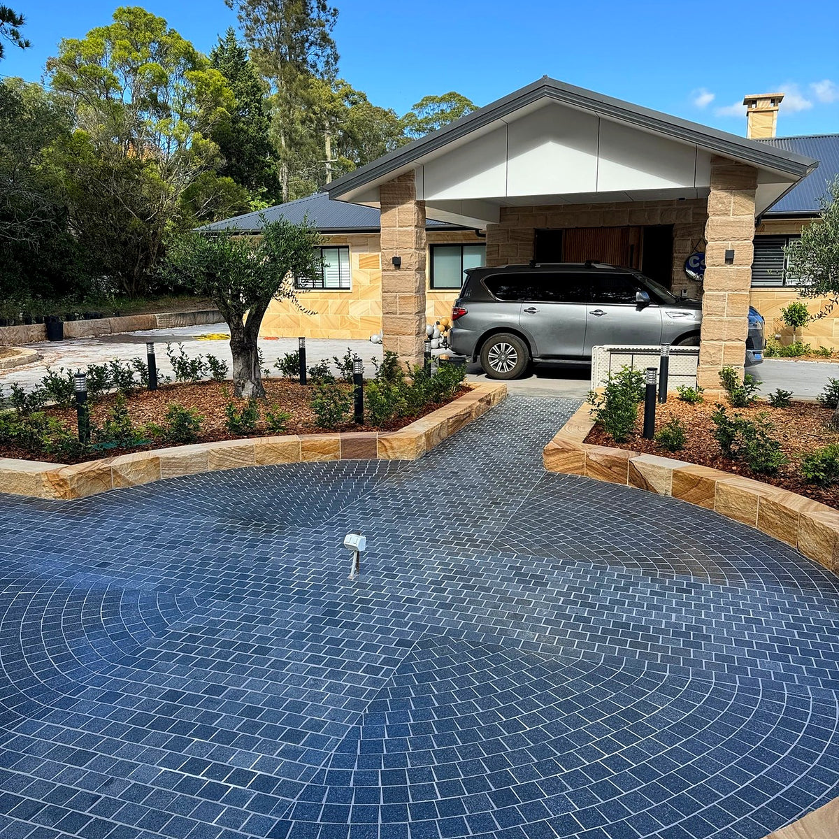 Granite Cobblestone Path Cleaning and Sealing - Dural - project photo 1