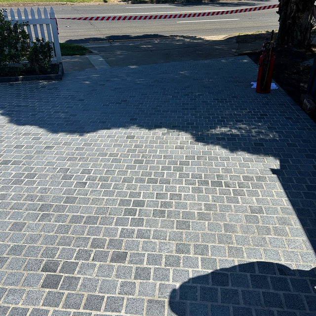Paver Courtyard and Path Cleaning and Sealing - Croydon Park - project photo 3