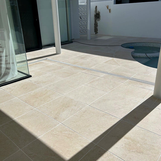 Limestone Terrace Cleaning and Sealing - Lugarno - project photo 1
