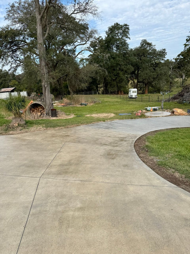 Concrete Driveway Cleaning and Anti-Slip Sealing - Arcadia - project photo 2