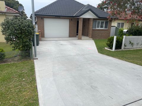 Concrete Driveway Cleaning and Anti-Slip Sealing - Ermington