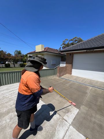 Concrete Driveway Cleaning and Anti-Slip Sealing - Ermington - project photo 2
