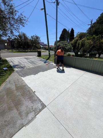 Concrete Driveway Cleaning and Anti-Slip Sealing - Ermington - project photo 6