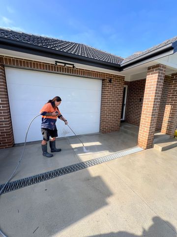 Concrete Driveway Cleaning and Anti-Slip Sealing - Ermington - project photo 8