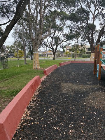 Playground Coloured Concrete Anti-Slip Sealing - Taren Point - project photo 16