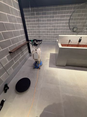 Bathroom Pod Swiss Grip P3 Anti-Slip Treatment - Rosebery
